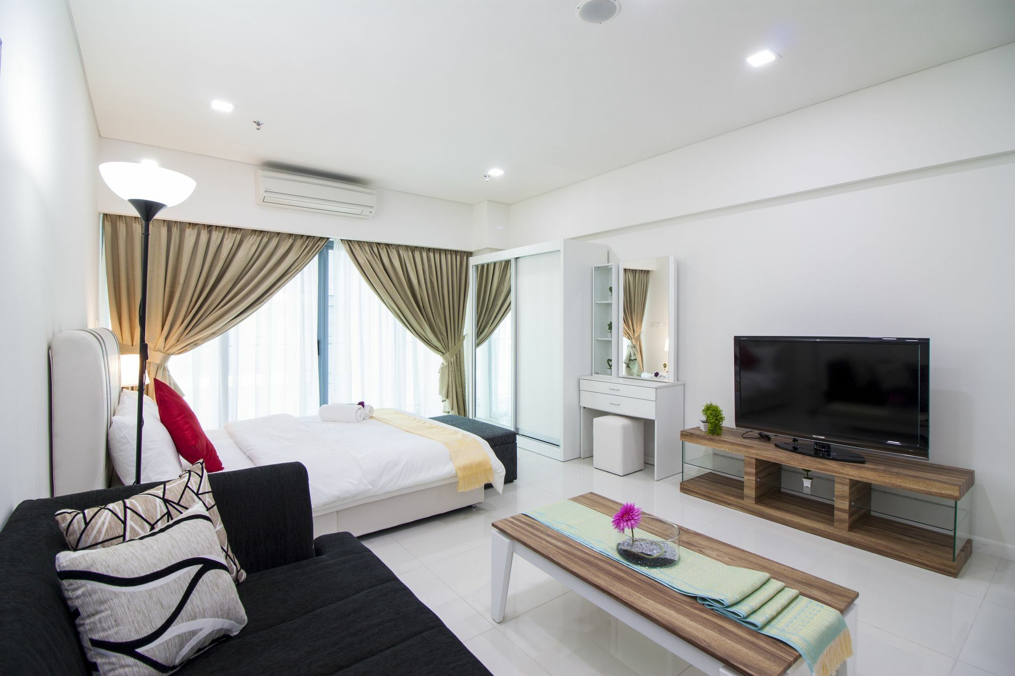 Summer Suites By Plush Kuala Lumpur Buitenkant foto