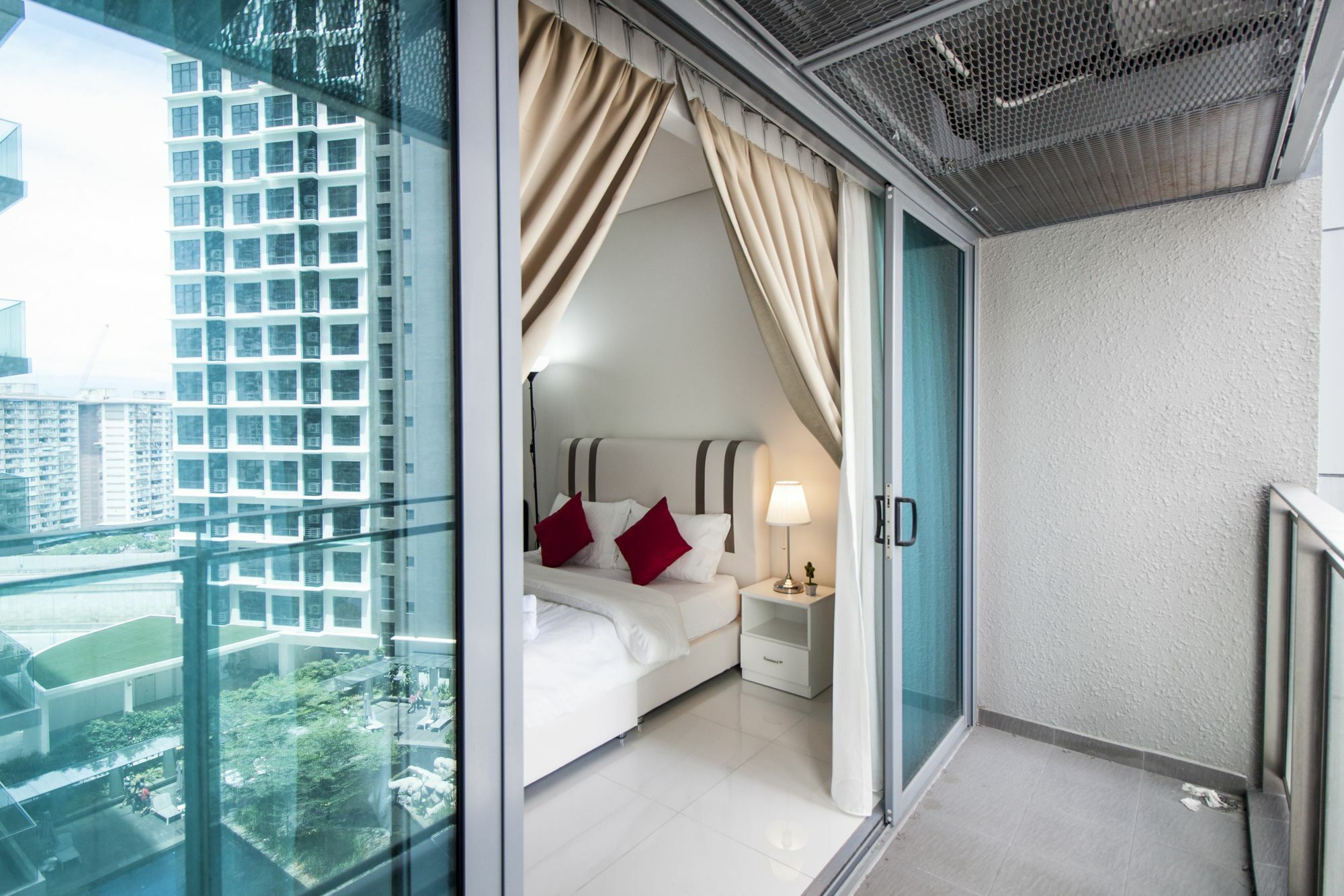 Summer Suites By Plush Kuala Lumpur Buitenkant foto